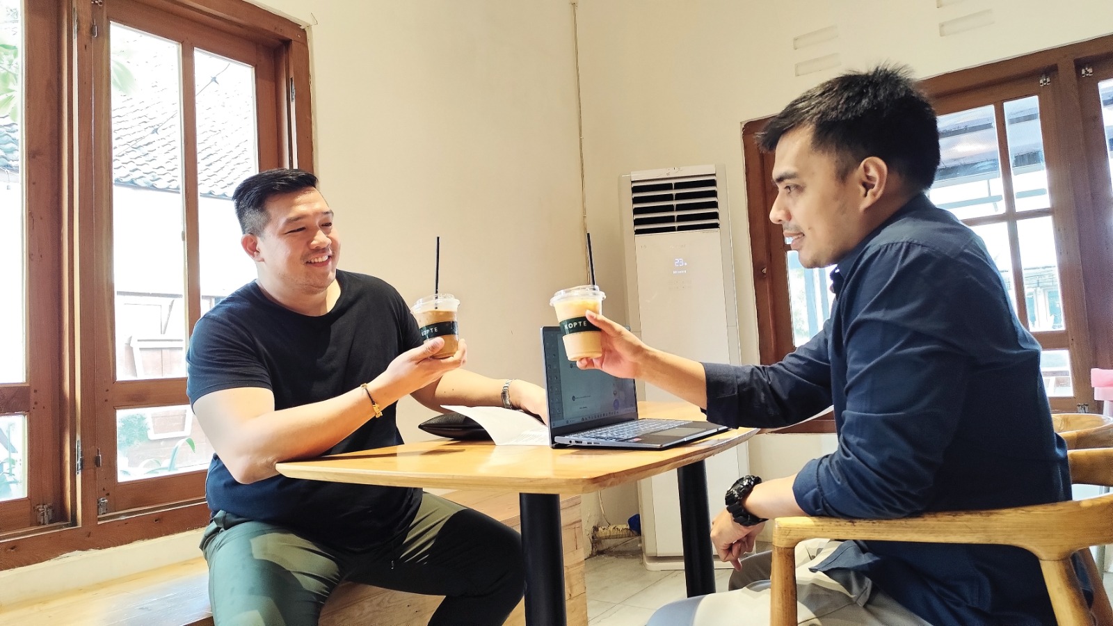 Kopi menjadi salah satu minuman paling familiar di Kabupaten Nganjuk. Nyaris semua masyarakat pernah merasakannya.