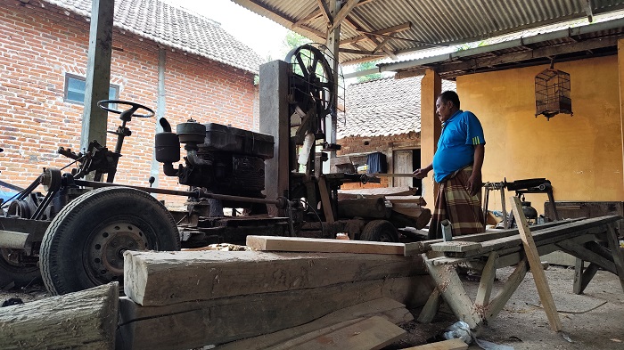 Mengenal Dusun dan Desa Unik di Kota Angin (93) Grajen karena Gudangnya Tukang Gergaji