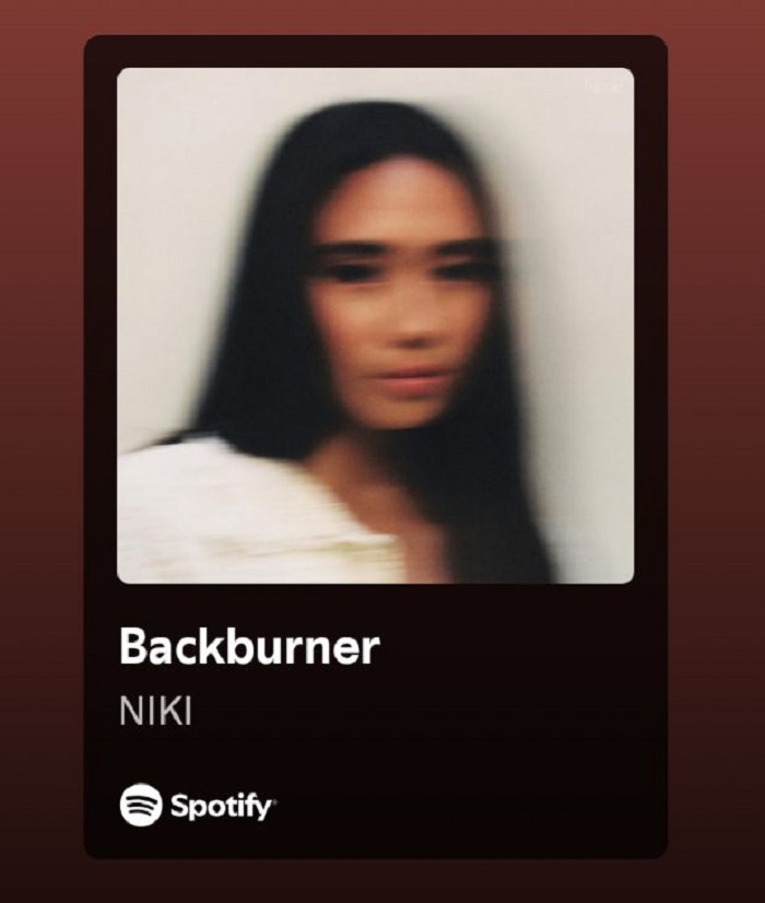 Bukan Punggung Terbakar, Inilah Asal Usul Istilah Backburner dari Lagu NIKI yang Ramai di Media Sosial