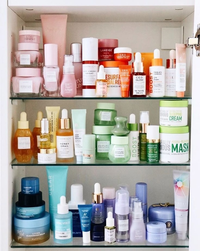 Ini Rutinitas Malam Skincare Agar Kulit Glowing di Hari Raya, Simak Triknya!