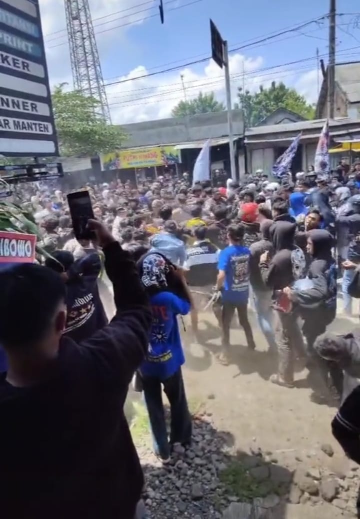 Puluhan Masa Perguruan Silat Geruduk Polsek Pace, Ada Apa?