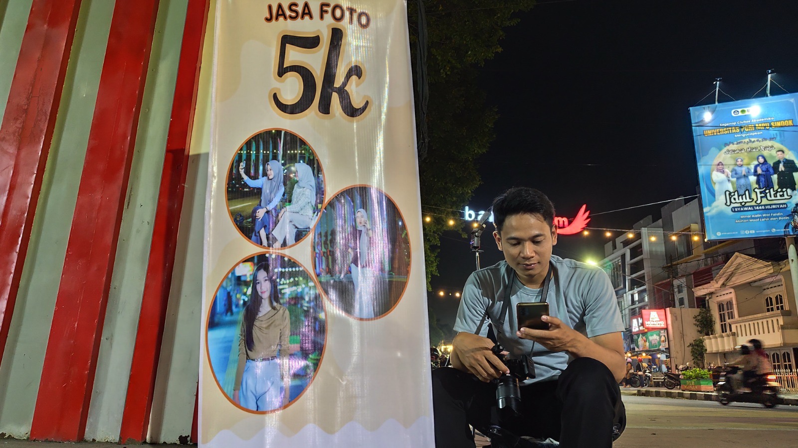 Sehari Omzet Fotografer Jl A. Yani Nganjuk bisa Jutaan Rupiah