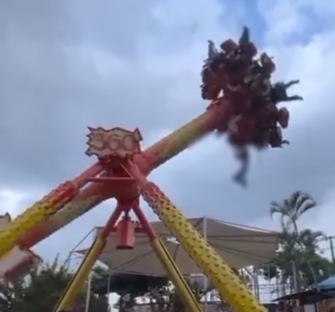 Insiden Mengejutkan di Jatim Park: Pelajar Terlempar dari Wahana Pendulum 360