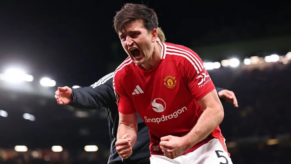 Harry Maguire mencetak gol kemenangan lewat sundulan satu menit setelah waktu tambahan babak perpanjangan dimulai.