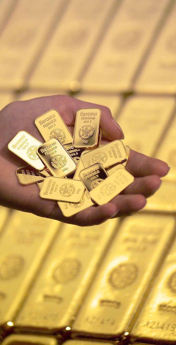Harga Emas Antam Cetak Rekor Baru, Tembus Rp2.016.000 per Gram