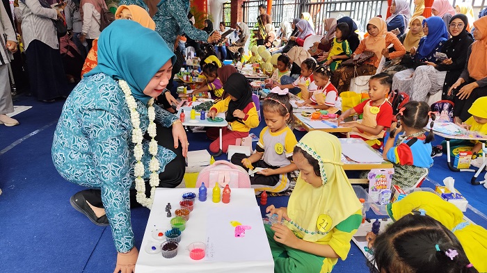 ⁠Mengenal Kartini Masa Kini Nganjuk Ketua TP PKK S. Wahyuni Marhaen