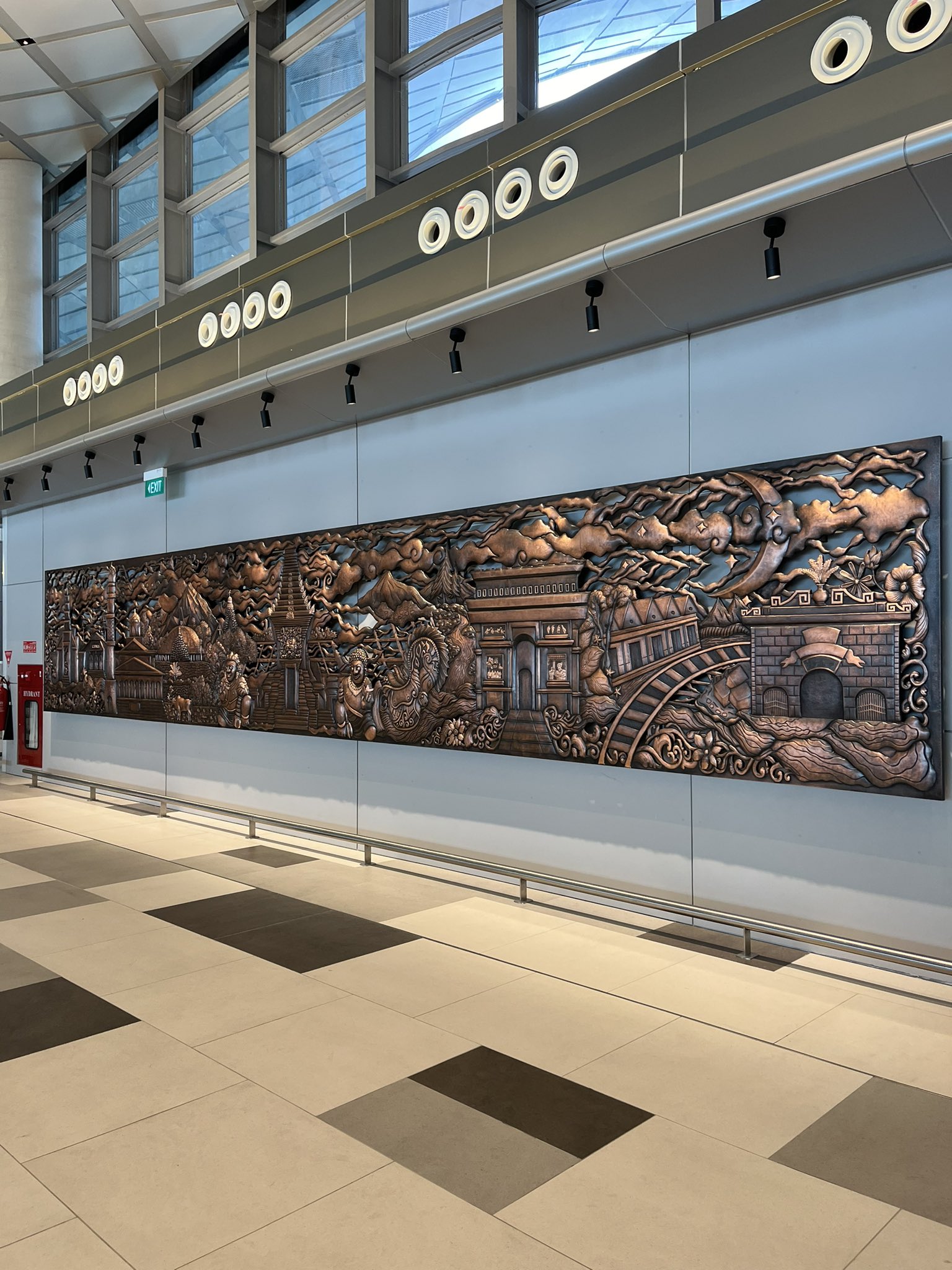 Area Kedatangan Bandara Internasional Dhoho