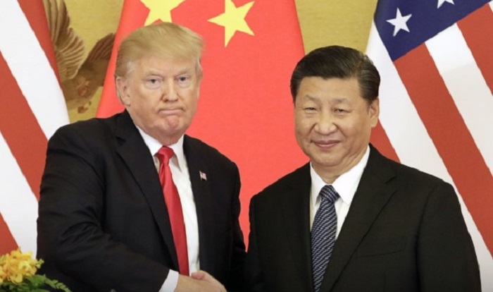 Presiden AS Donald Trump bersama Presiden Tiongkok Xi Jinping