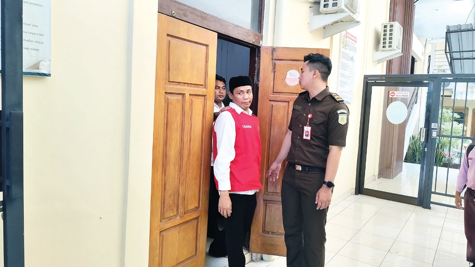 Sutrisno Divonis 18 Tahun Penjara