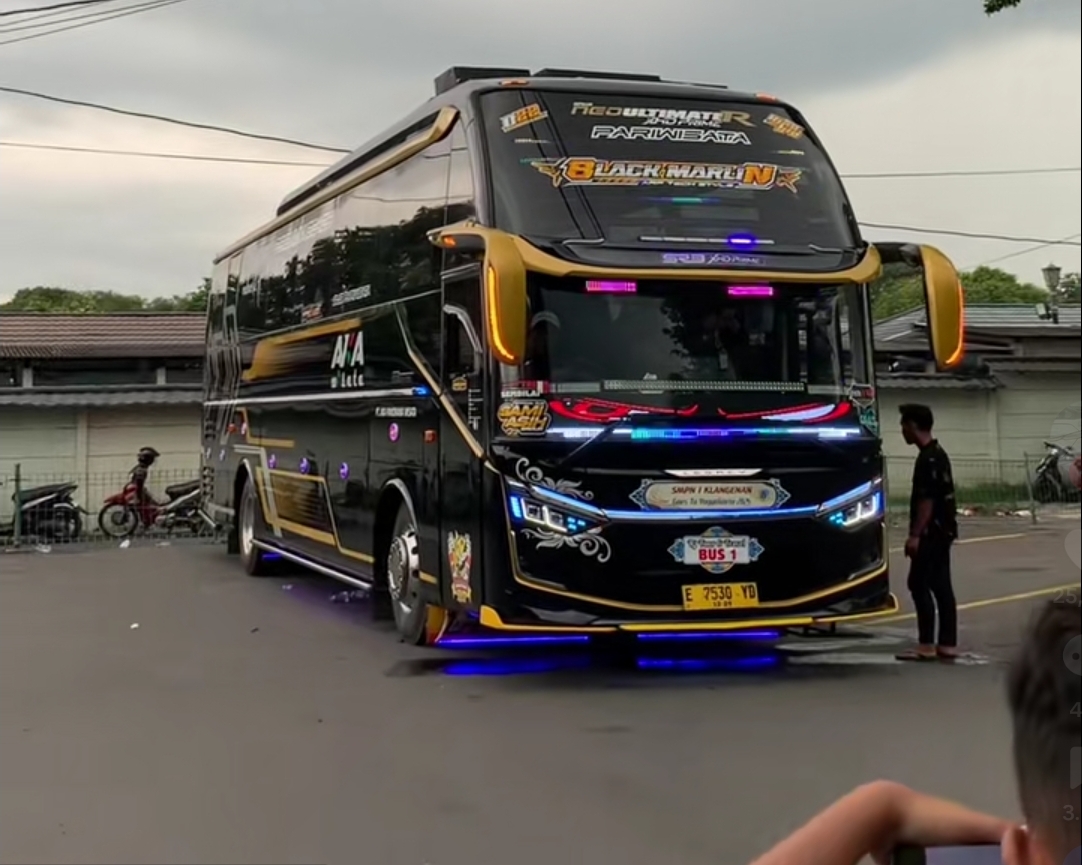Hunting Bus dan Truk Jadi Simbol Kreatifitas Anak Muda