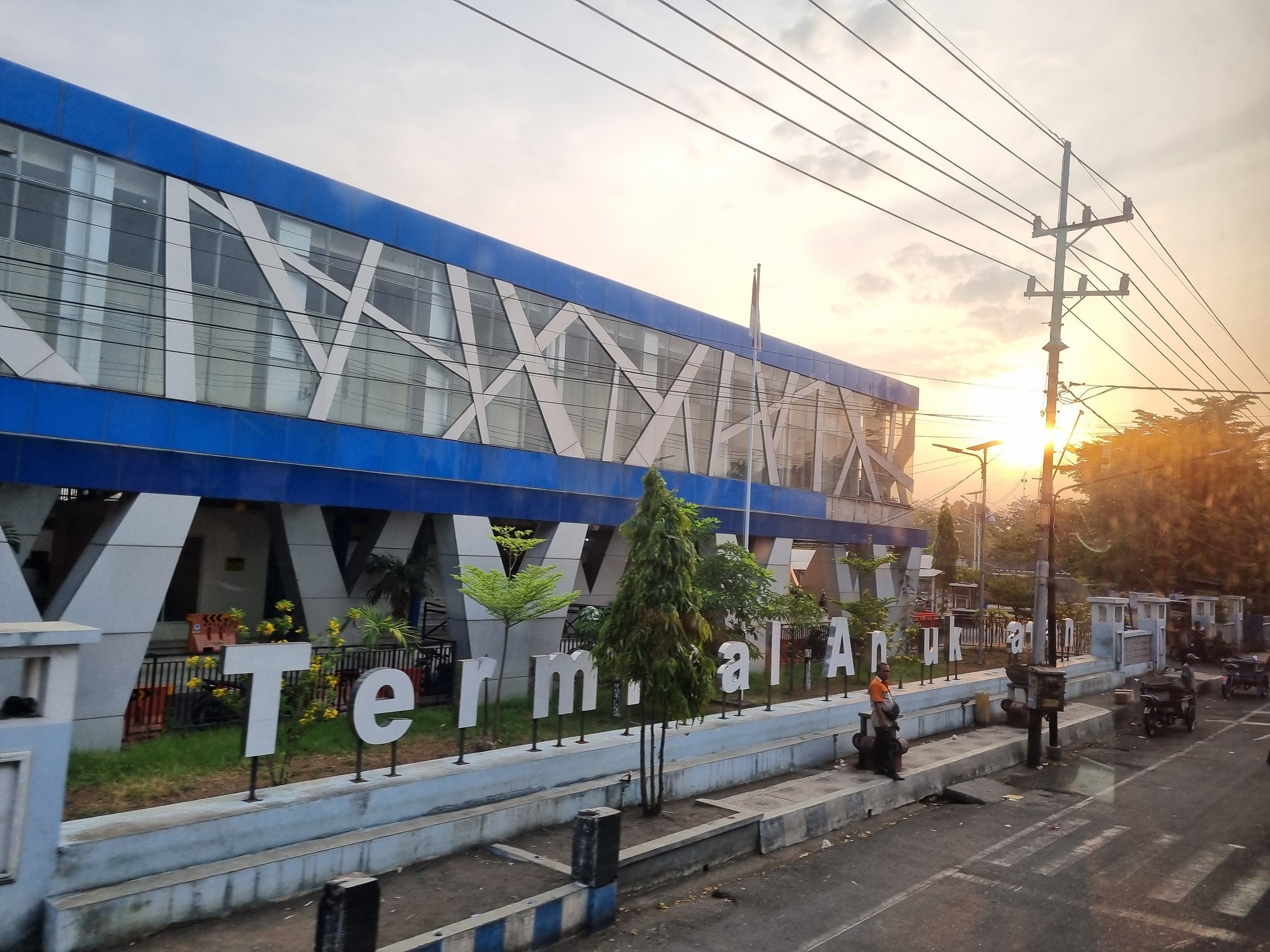 Terminal Anjuk Ladang