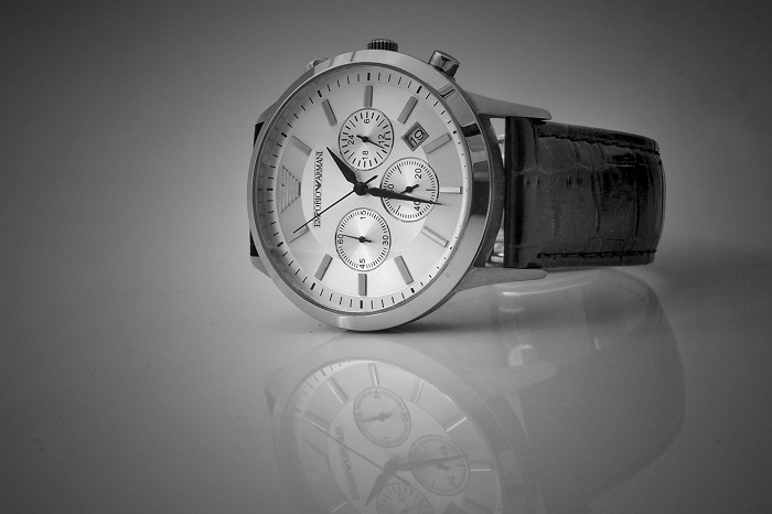 Strap kulit atau aluminium? mana yang lebih bagus untuk jam tangan