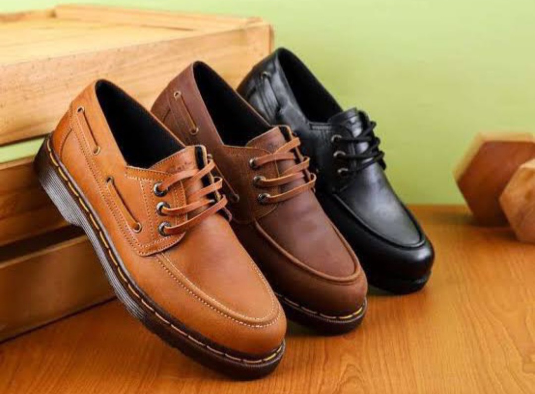 Cara merawat sepatu kulit
