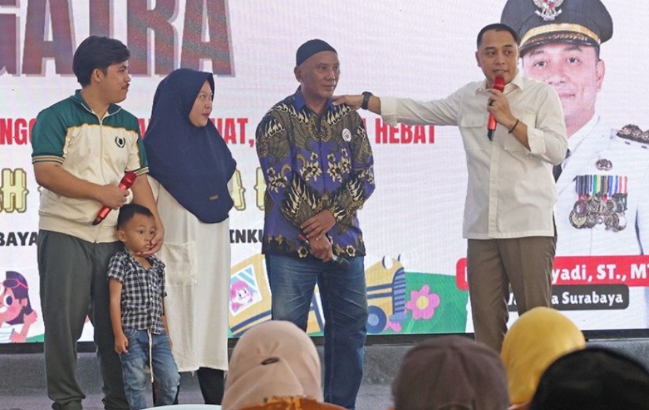 Eri Cahyadi saat peluncuran Sekolah Orang Tua Hebat di Tambaksegaran