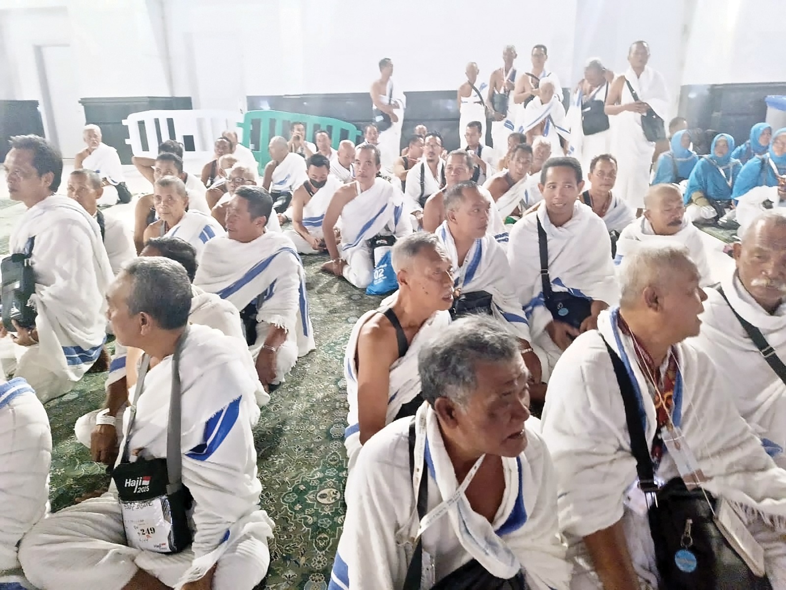 WASPADAI CUACA EKSTREM: Jemaah Haji Kabupaten Nganjuk di Tanah Suci Kemarin. Mereka Bersiap untuk Armuzna.