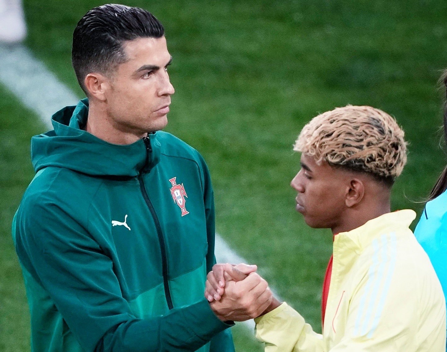 Cristiano Ronaldo puji Lamine Yamal sebagai fenomena muda.