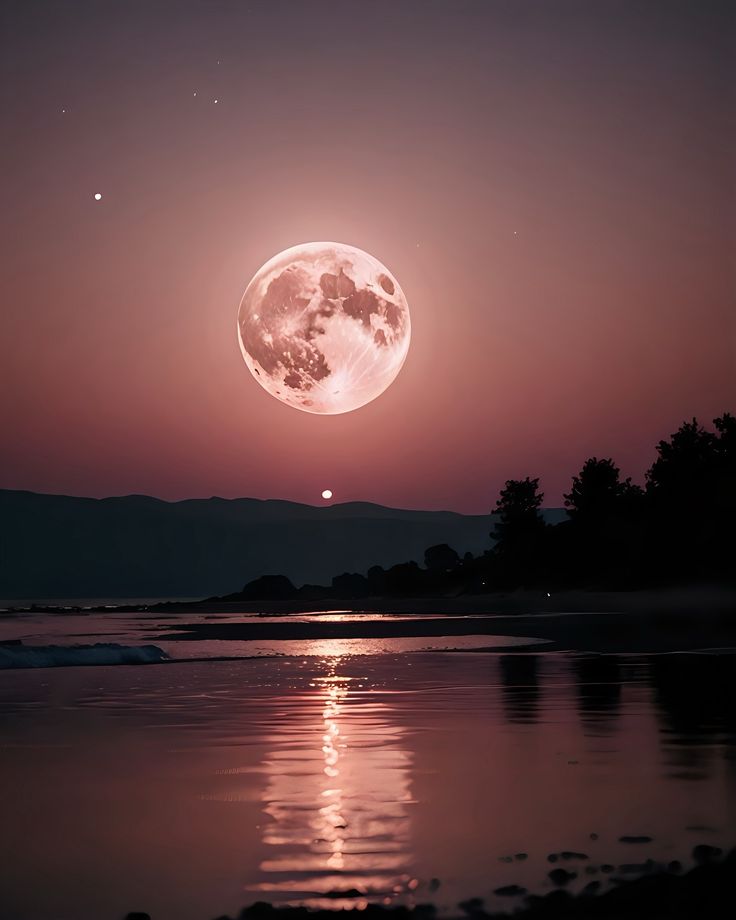 Fenomena Strawberry Moon, Bulan Purnama Istimewa di Bulan Juni