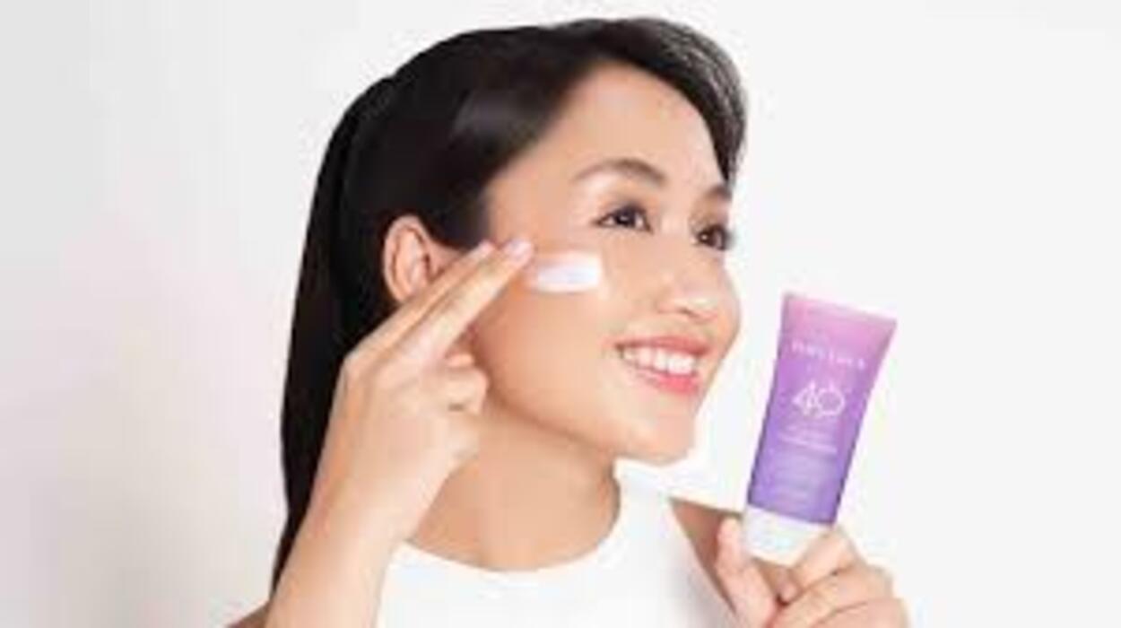 Urutan Tepat Menggunakan Produk Skincare: Dari Cleanser ke Sunscreen