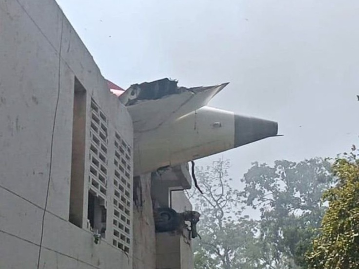Tragedi Kecelakaan pesawat Al171 pilot memiliki ribuan jam terbang (foto: X aviationbrk)