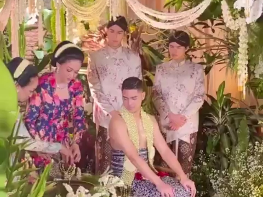Momen siraman Al Ghazali (foto: X)