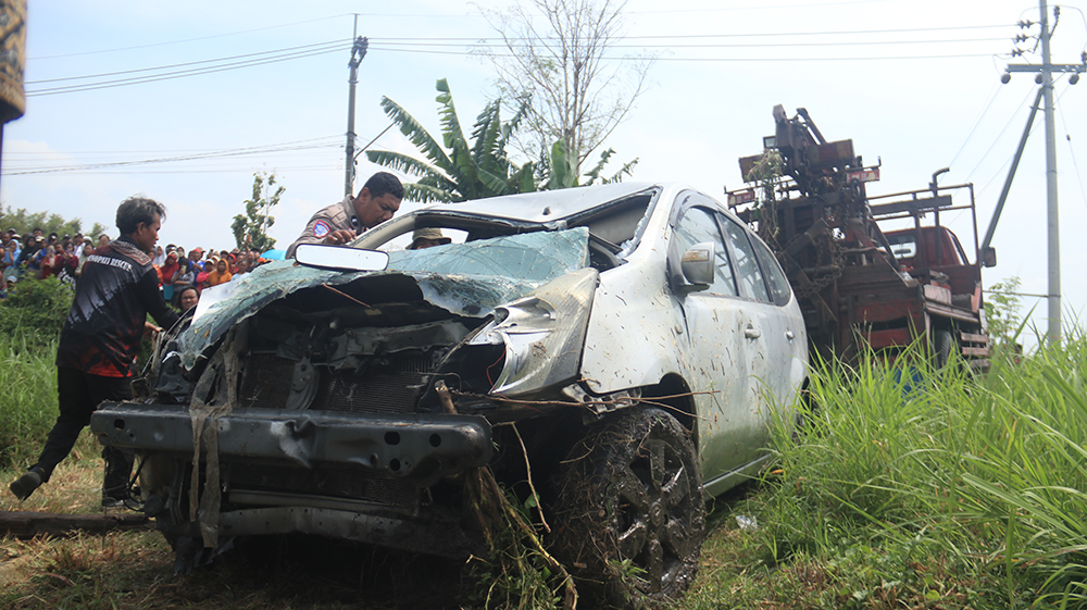 evakuasi mobil dean