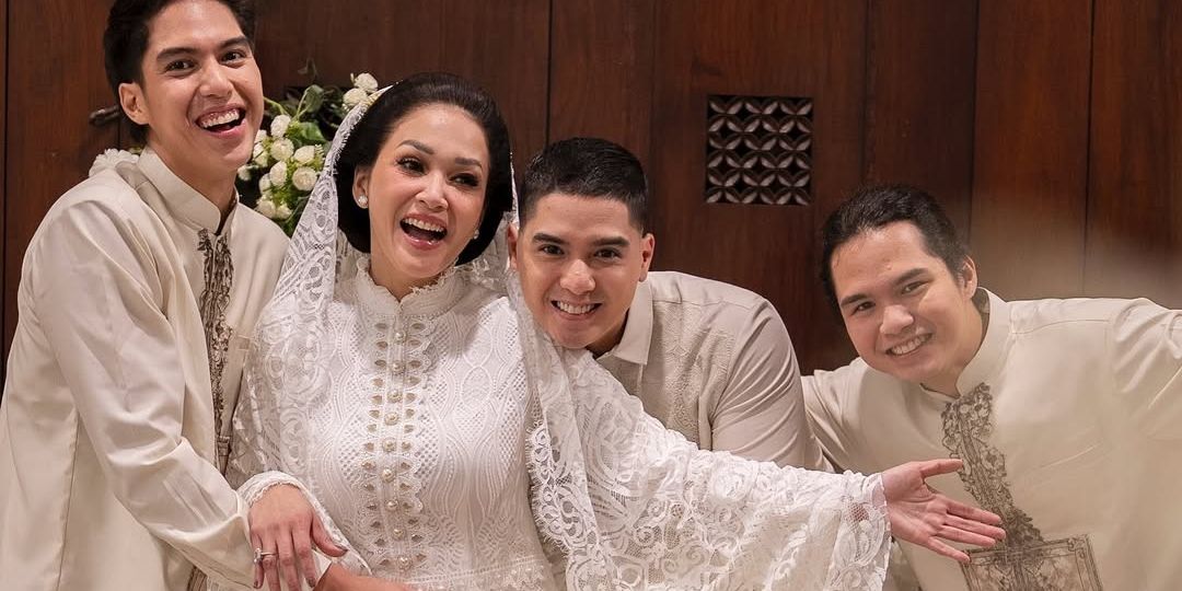 momen Maia Estianty bersama anak-anaknya (foto: instagram @maiaestianty)