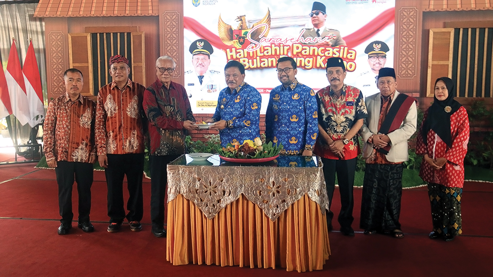SARASEHAN: Ketua DPRD Nganjuk Tatit Heru Tjahjono menghadiri Sarasehan Hari Lahir Pancasila dan Bulan Bung Karno Tahun 2025 di Pendapa KRT Sosrokoesoemo pada Selasa (17/6).