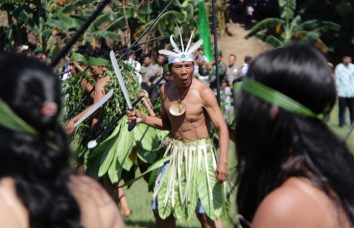 Tarian Suku Enggano
