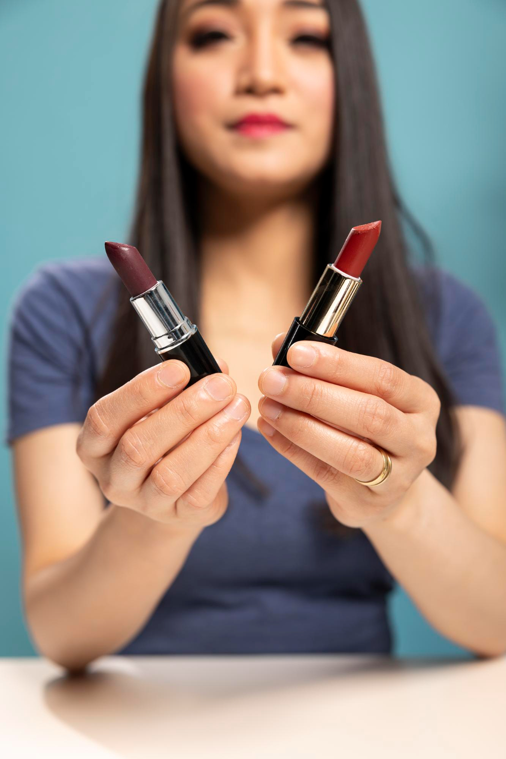 Tips Memilih Warna Lipstik Sesuai Acara: Untuk ke Kantor, Pernikahan, hingga Aktivitas Harian