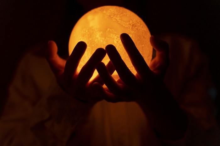 Ilustrasi Bulan Suro (Foto: Freepik)