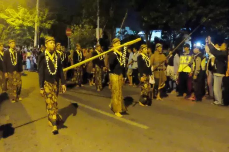 Apa Saja Larangan dalam Malam 1 Suro? Begini Menurut Islam