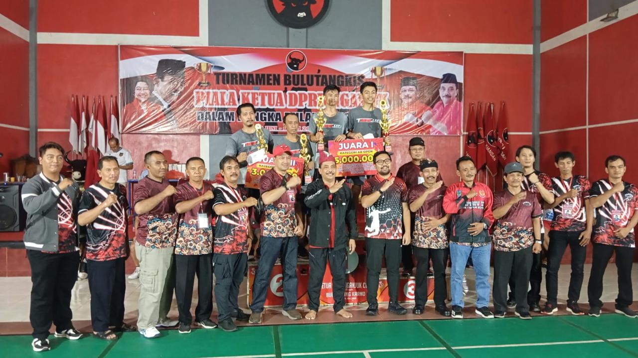 Top! Pak Tatit Sukses Selenggarakan Turnamen Bulutangkis Piala Ketua DPRD