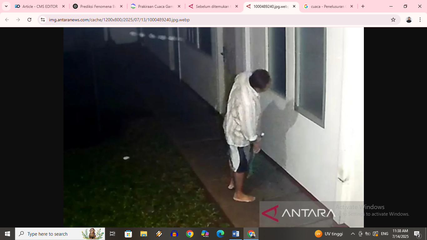 Penjaga kos 3 kali mengecek kamar ADP