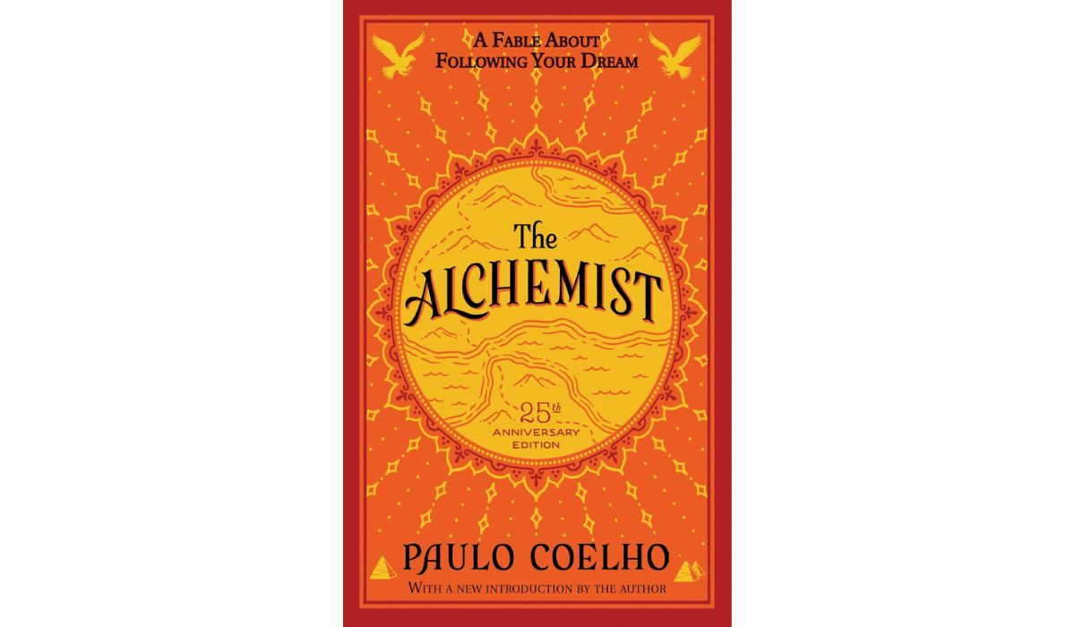 Sampul Buku The Alchemist karya Paulo Coelho