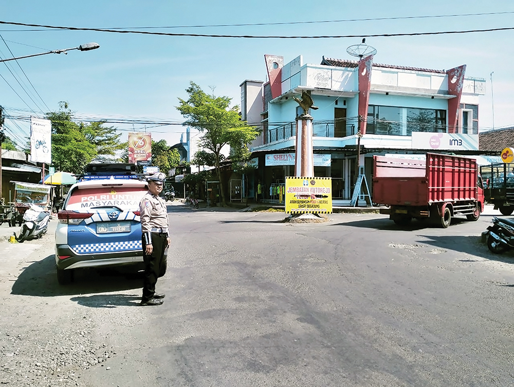 RAZIA: Mobil INCAR digunakan untuk tilang kendaraan yang melanggar.
