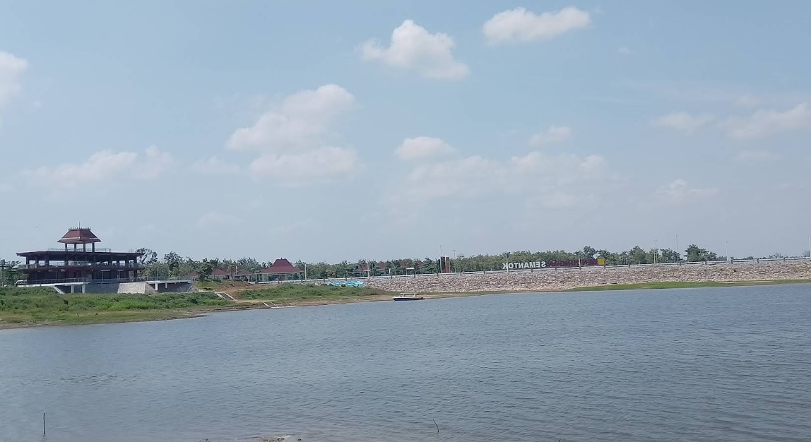 Sering Dijuluki Pantai Nganjuk, Lokasi Ini Bisa Jadi Spot Mancing Andalan Anda