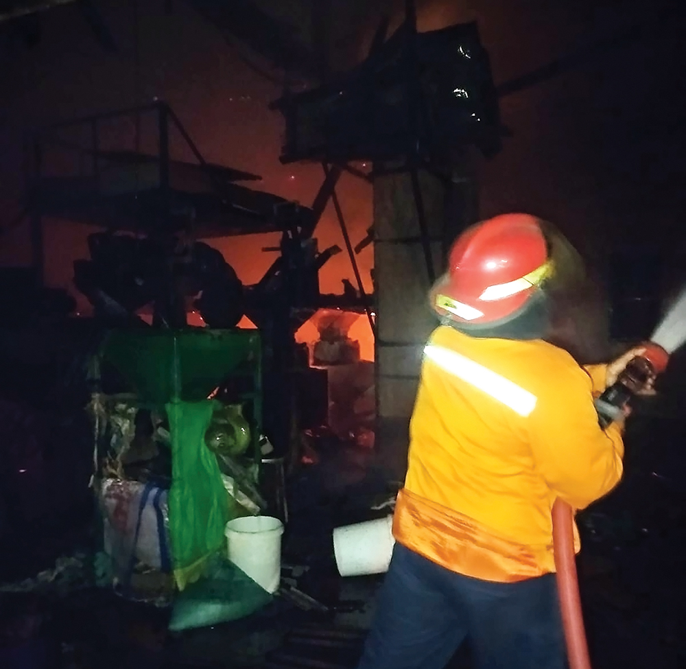 kebakaran gudang penggilingan