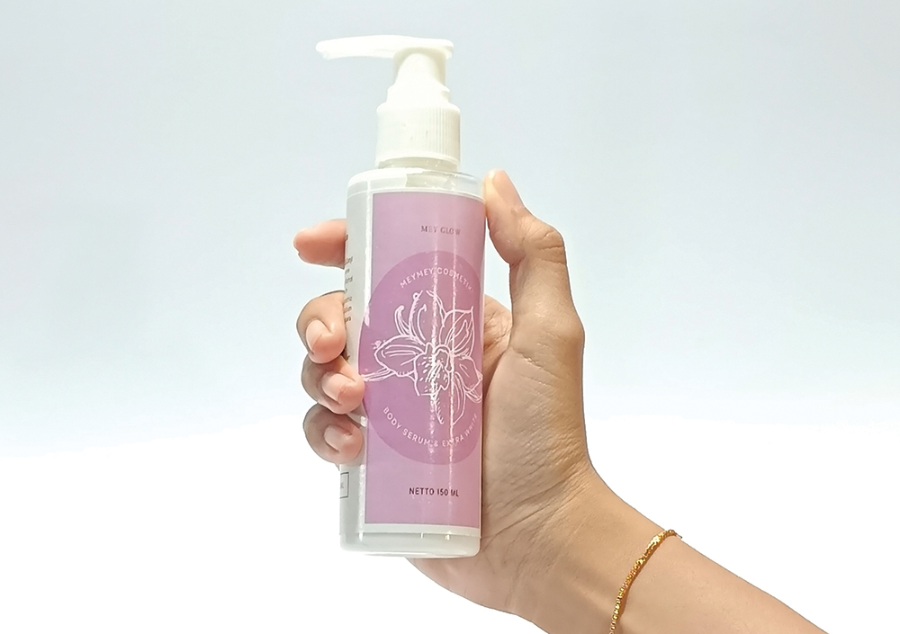 BODYCARE: Produk yang dijual Dewi.