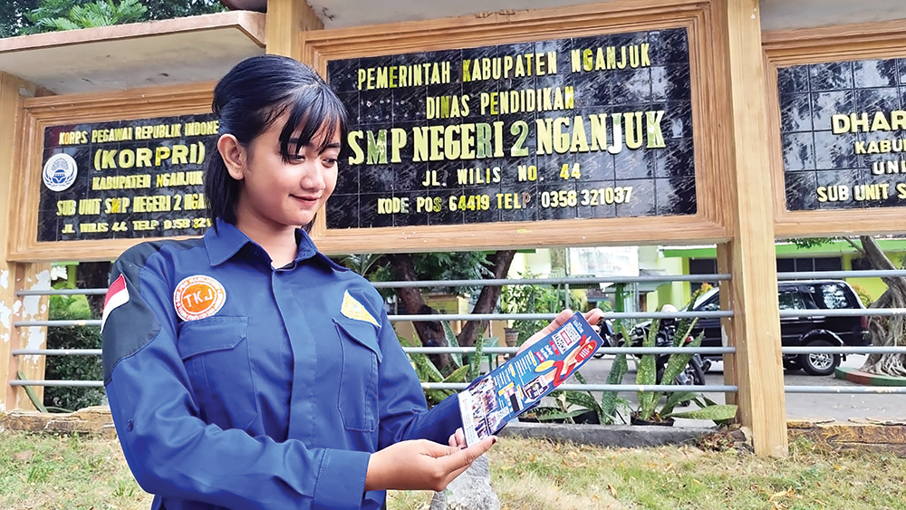 ANTUSIAS: SMPN 2 Nganjuk mendaftar kolektif Kompetisi Kompetensi Akademik JP Radar Kediri untuk try out TKA.
