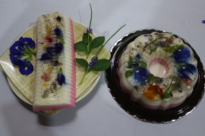 Puding degan tema edible flower