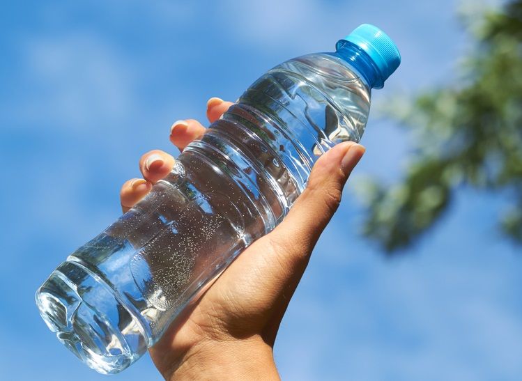Air Mineral Kemasan Plastik