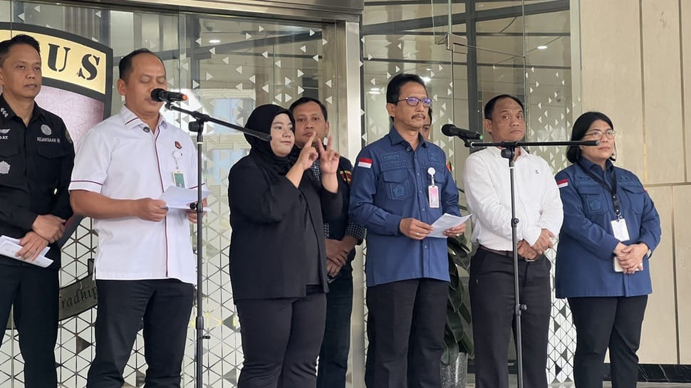 Konferensi Pers Kejaksaan Agung tentang penetapan tersangka Nadim Makarim