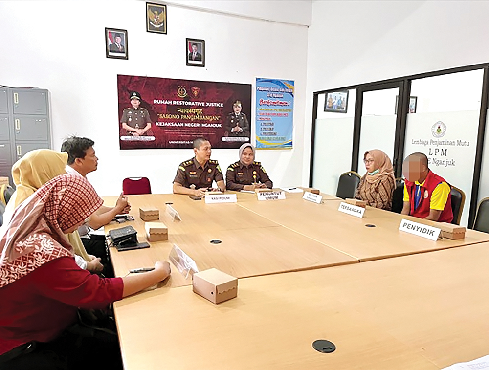 RESTORATIVE JUSTICE: Kejaksaan memberi RJ pada pencuri dan pengguna narkoba di Kabupaten Nganjuk. Mereka harus kerja sosial.
