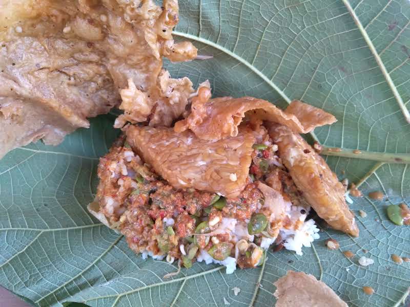 Nasi Pecel Godong Jati Mbok Jimur