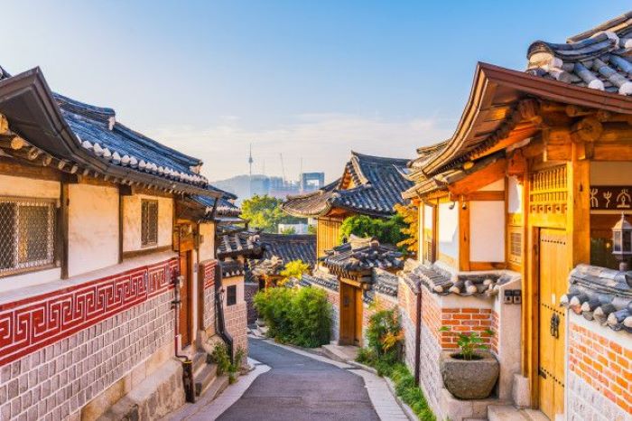 Bukchon Hanok Village (북촌한옥마을)