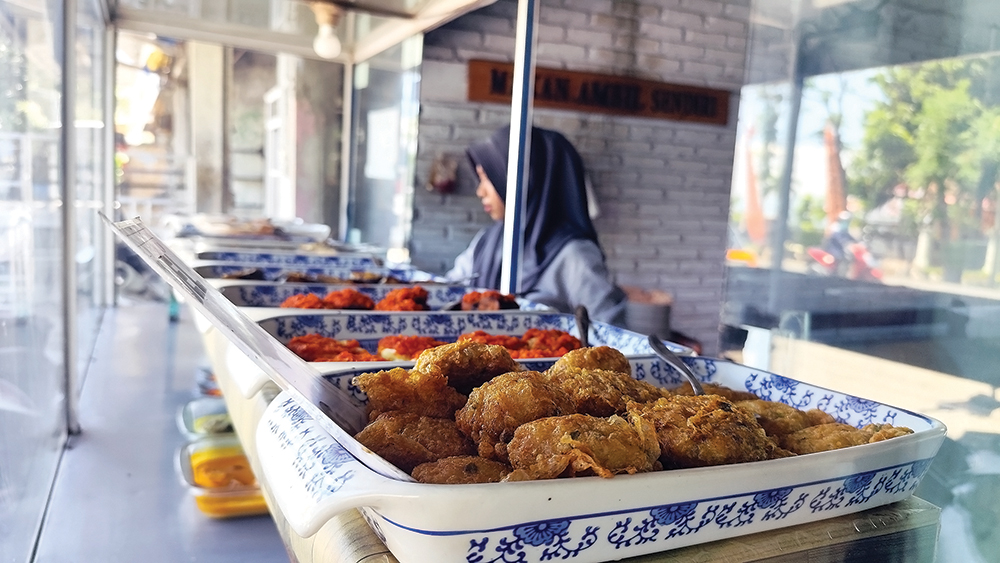 Rumah Makan Padang Swalayan Mbah Die