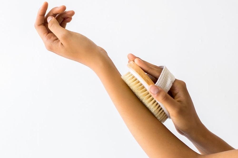 Dry Brushing Bermanfaat bagi Kulit