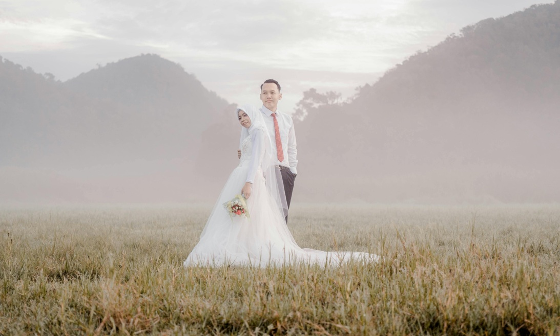Ilustrasi foto wedding outdoor