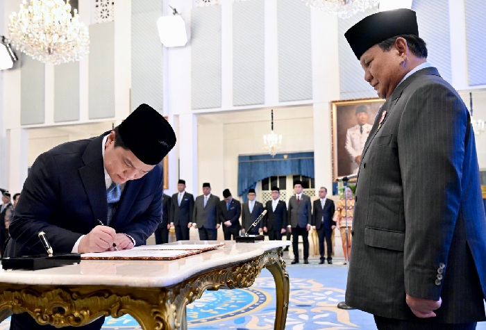 Erick Thohir saat pelantikan menjadi Menpora (17/9)