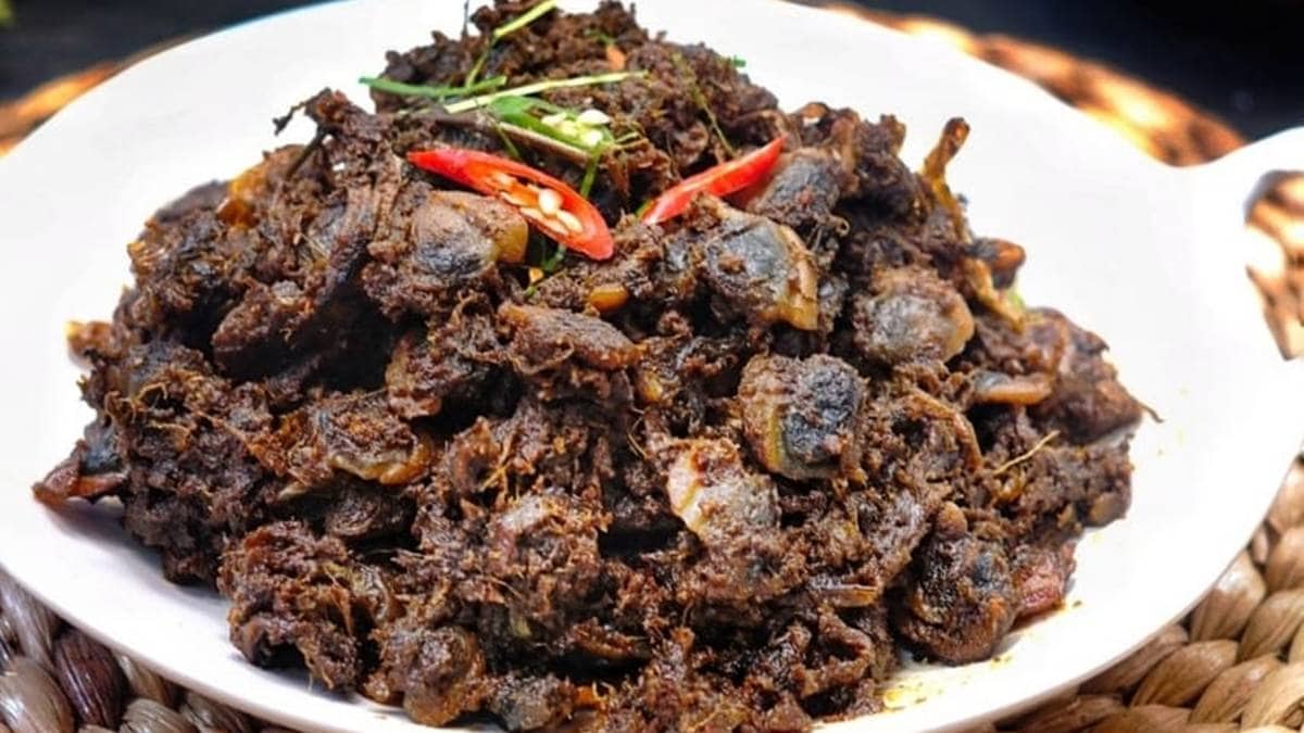 Rendang Lokan dari Pesisir Selatan,  Sumatera Barat